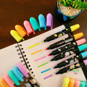 Trendy Cute Space Theme Highlighter Set – Pack of 6 Vibrant Colors, Chisel Tip, Quick-Dry & Smudge-Proof